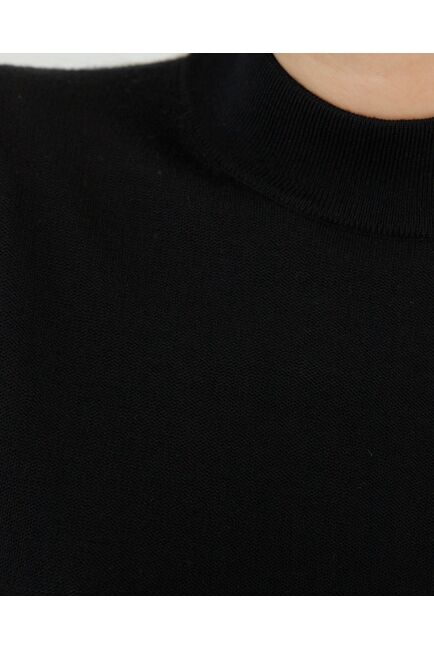 Джемпер из шерсти мериноса тонкой вязки черный от byME 