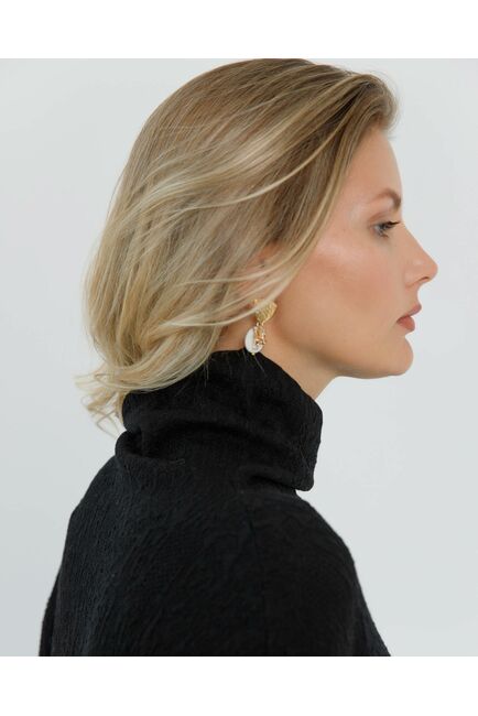 Джемпер из шерсти мериноса тонкой вязки черный фактурный от byME 