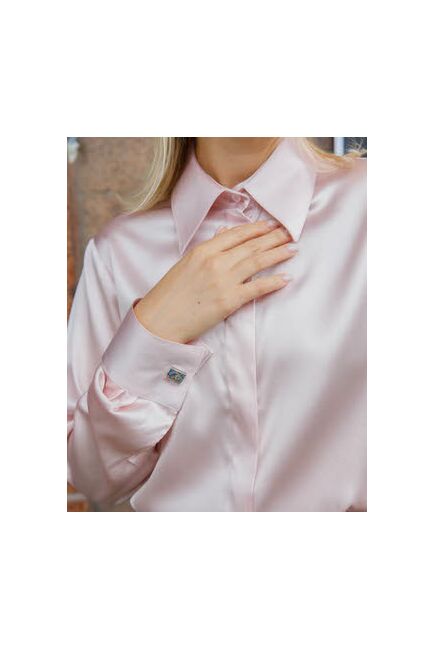 Женская блуза из шёлка в пудровом цвете с универсальной манжетой 8629 от byME 