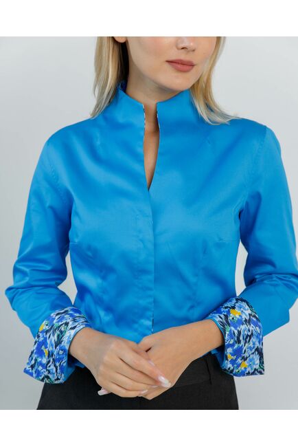 Женская рубашка под пуговицы бирюзовая с яркой отделкой  - 8612 от ByME 