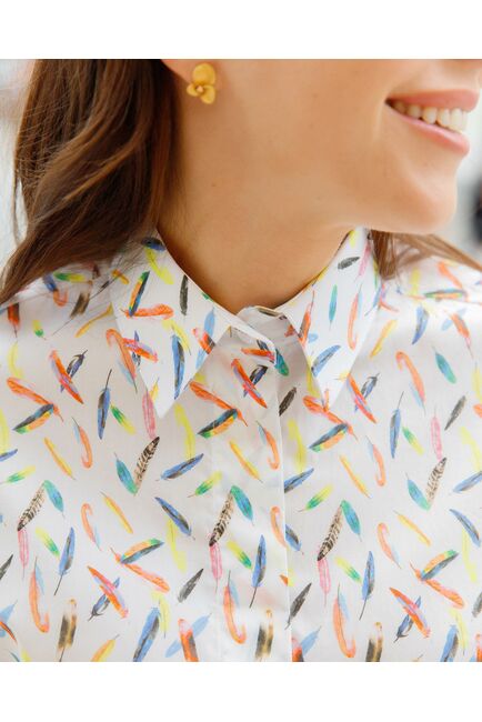 Женская рубашка из хлопка сатинового плетения принт перья с пуговицами на рукавах- 8635 от ByME 