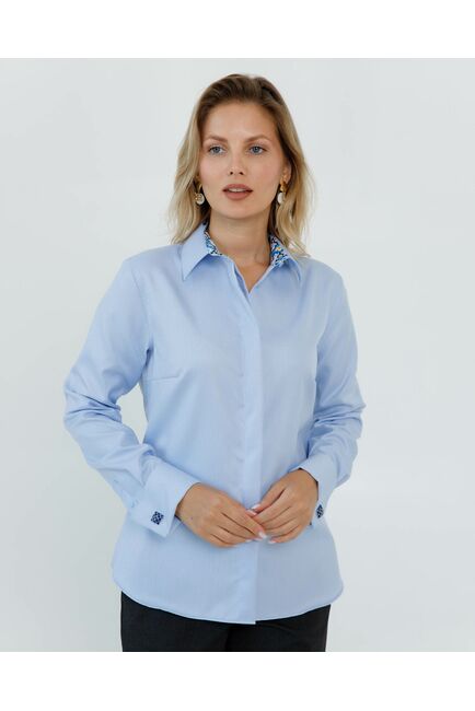 Женская рубашка голубая под запонку с супатной застежкой с отделкой-8662 от byME 