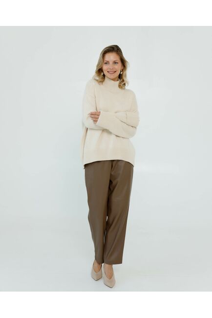 Свитер из шерсти с ангорой в молочном цвете от byME 