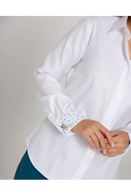 Женская рубашка  белая под запонку с супатной застежкой с отделкой-8659 от byME 