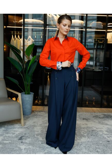 Женская рубашка в приталенном силуэте с отделкой протеи под запонки 8682 от byME 