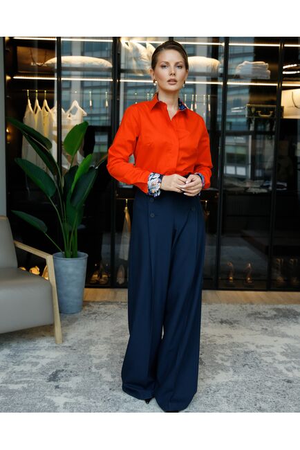 Женская рубашка в приталенном силуэте с отделкой протеи под запонки 8682 от byME 