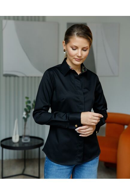 Женская рубашка в полуприталенном силуэте с отделкой цветы под запонку-8683 от byME 