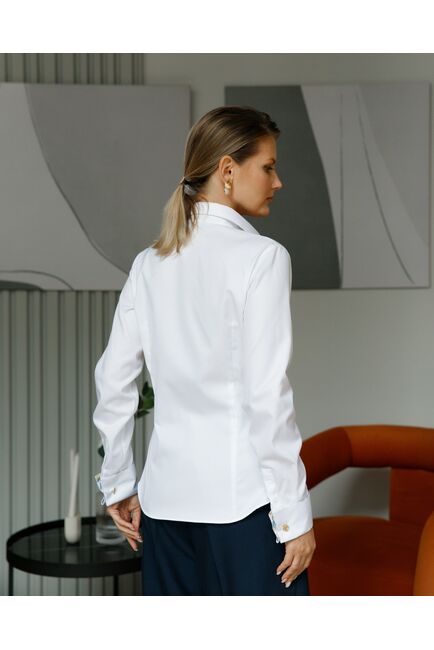 Женская рубашка в приталенном силуэте из фактурной ткани елочка с принтом  под запонки от byME 