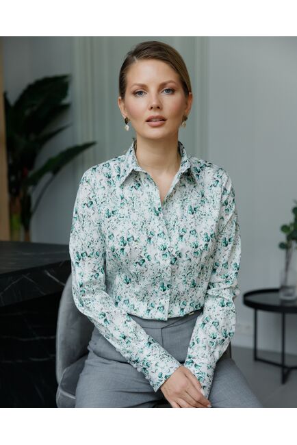 Женская рубашка-8687 в полуприталенном силуэте принт цветы под пуговицы от ByME 