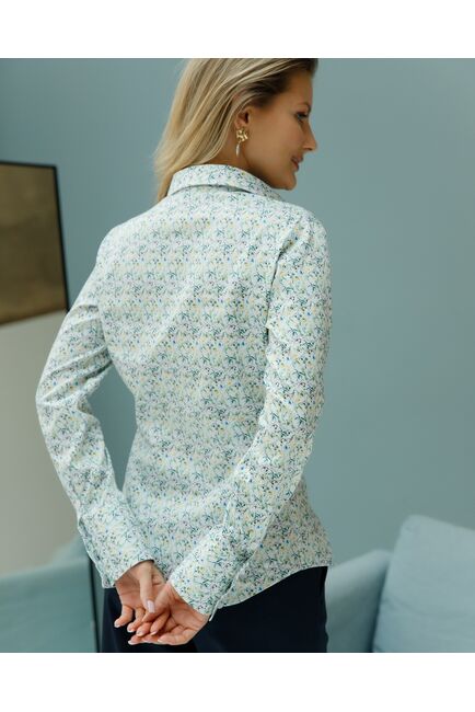 Женская рубашка вполуприталенном силуэте принт полевые цветы под пуговицы от byME 