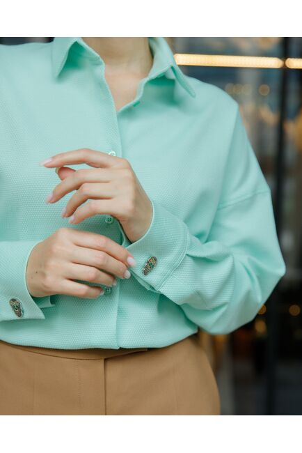 Рубашка в прямом силуэте в мятном цвете фактурной ткани 8697 от byME 