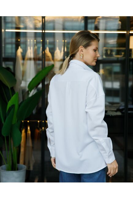 Женская рубашка в прямом силуэте из фактурной ткани - 8698 от byME 