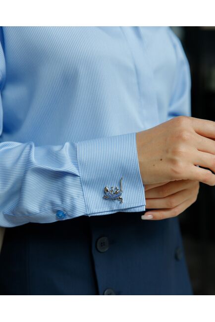 Женская рубашка в тонкую полоску прямого силуэта с универсальной манжетой-8699 от byME 