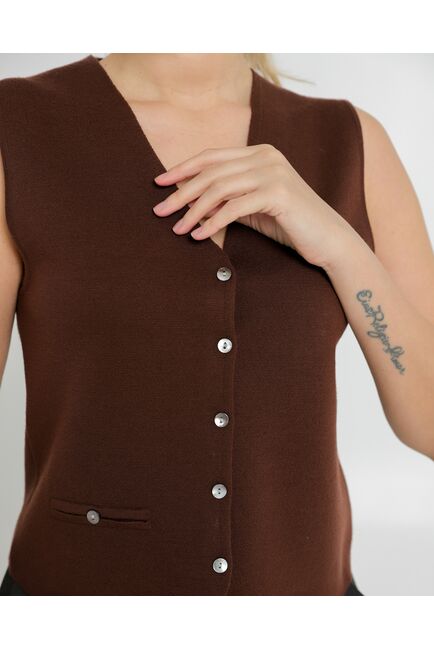 Жилет женский из шерсти мериноса тонкой вязки коричневый от byME 
