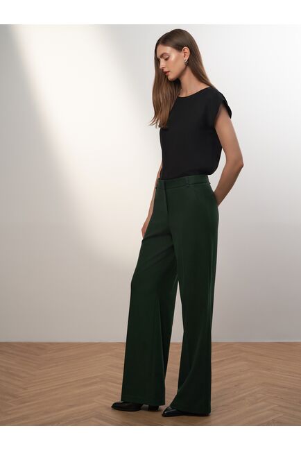 Брюки женские изумрудные расклешенные со стрелками - 2-161010-016 от byME 