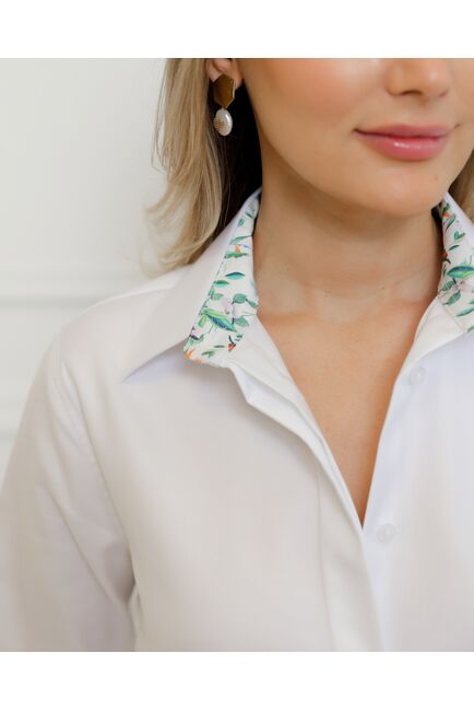 Женская рубашка из хлопка белая под запонки с отделкой птички в цветах - 8723 от byME 