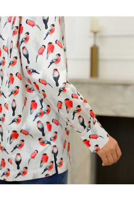 Женская рубашка из хлопка с принтом снегири с универсальной манжетой  - 8730 от byME 