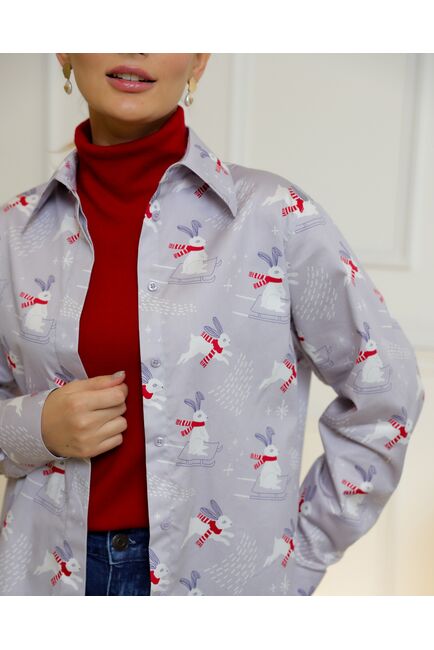 Женская рубашка из хлопка с универсальной манжетой с принтом зайцы на сером фоне -8733 от byME 