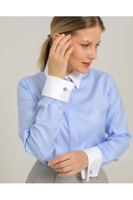 Женская рубашка из хлопка под запонки голубая с белым воротником и манжетами - 8739 от byME 