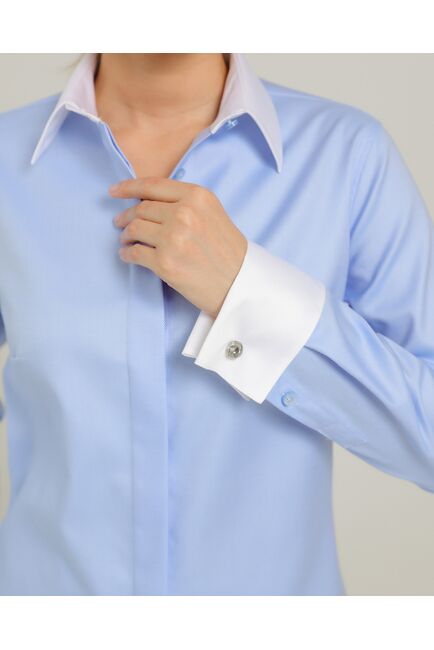 Женская рубашка из хлопка под запонки голубая с белым воротником и манжетами - 8739 от byME 