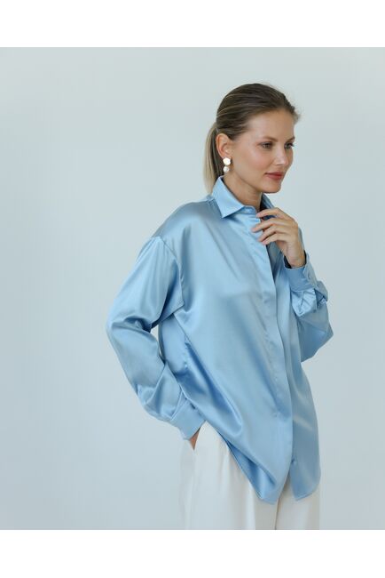 Женская рубашка из шелка голубая-8770 от byME 