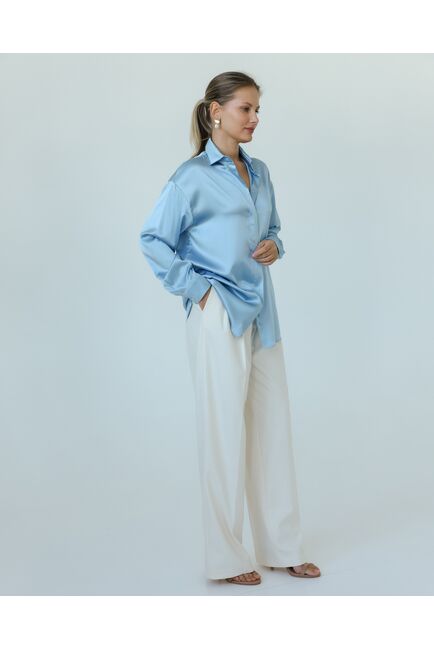 Женская рубашка из шелка голубая-8770 от byME 
