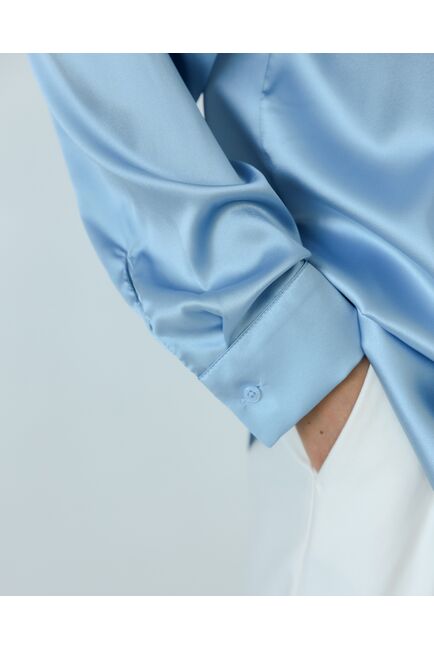 Женская рубашка из шелка голубая-8770 от byME 