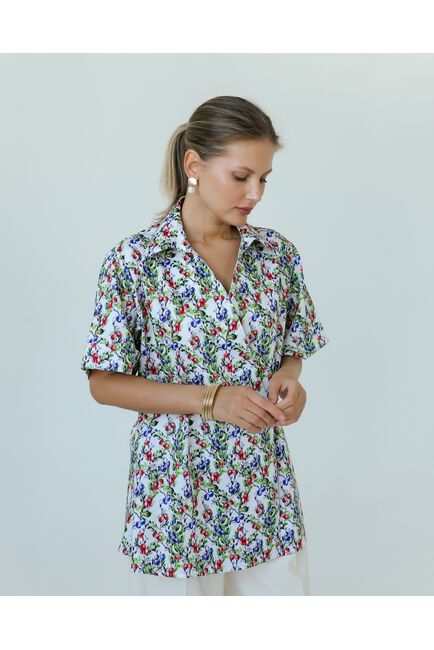 Женская рубашка на запах из хлопка с принтом голубика-8795 от byME 