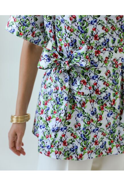 Женская рубашка на запах из хлопка с принтом голубика-8795 от byME 