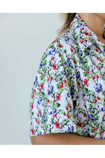 Женская рубашка на запах из хлопка с принтом голубика-8795 от byME 