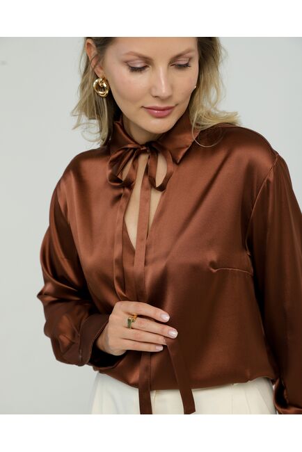 Женская рубашка из шёлка в шоколадном цвете 8819 от byME 
