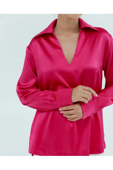 Женская рубашка из шёлка в розовом цвете 8821 от byME 