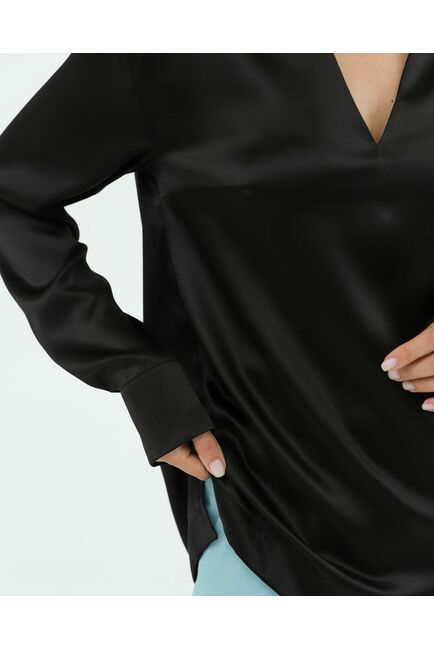 Женская рубашка из шёлка в чёрном цвете 8822 от byME 