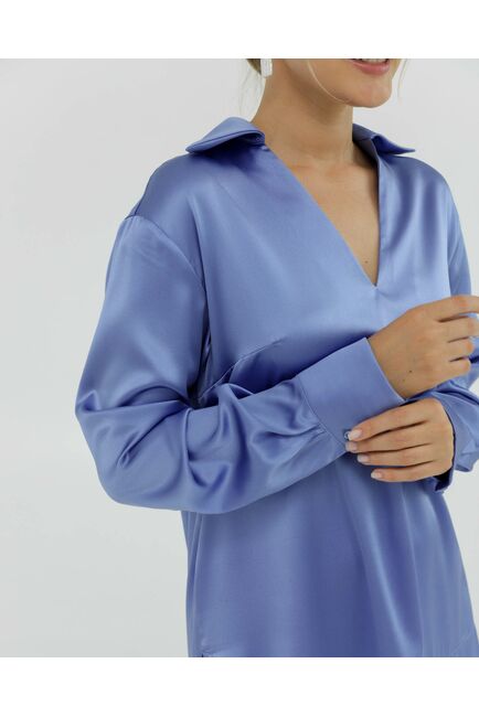 Женская рубашка из шёлка в васильковом цвете 8824 от byME 