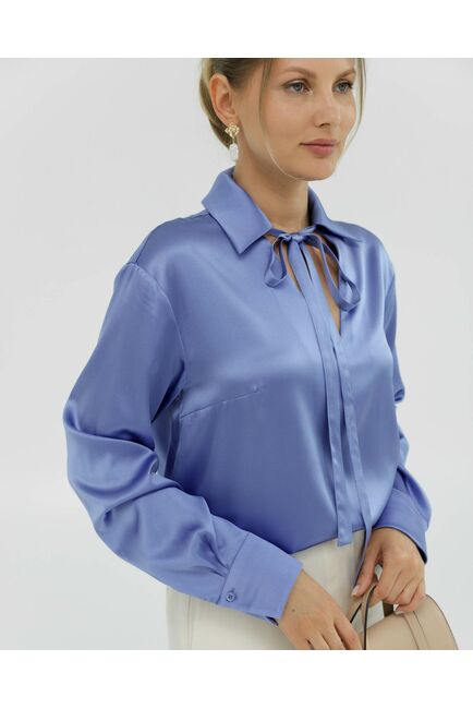 Женская рубашка из шёлка в васильковом цвете 8824 от byME 