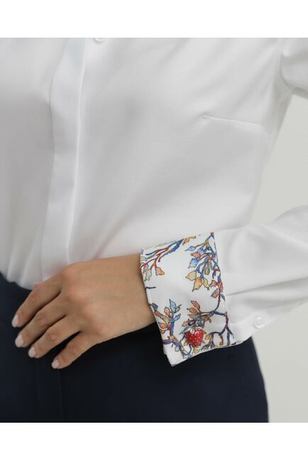 Женская рубашка из хлопка под запонки белая с отделкой  деревья 8839 от byME 