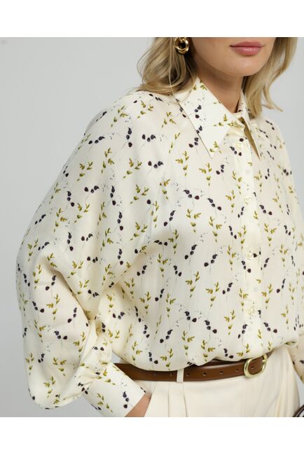 Женская рубашка в прямом силуэте с пышным рукавом принт ежевика 8849 от byME 