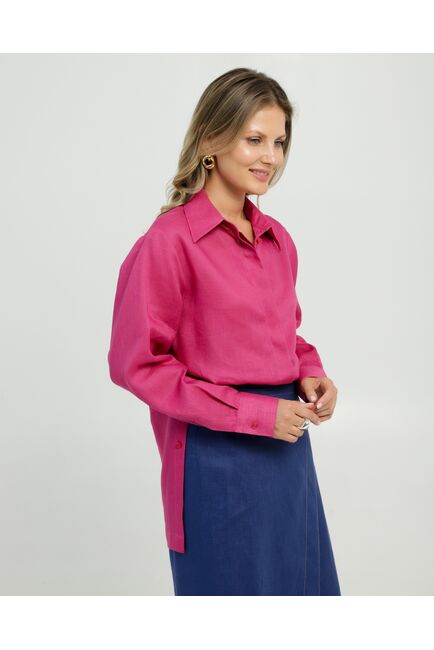 Женская рубашка с пуговицами по бокам изо льна ягодного цвета 8854 от byME 