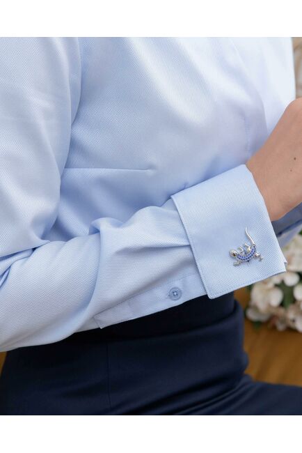 Рубашка хлопковая голубая с воротником стойкой и манжетой под запонки 8871 от byME 