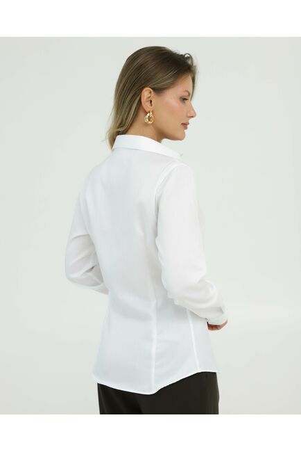 Рубашка хлопковая в полуприталенном силуэте белая с отделкой цветы под пуговицы 8913 от byME 