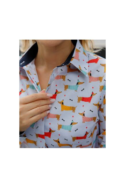 Женская рубашка под пуговицы с супатной застежкой полуприталенная принт таксы в шляпках   8625 от byME 