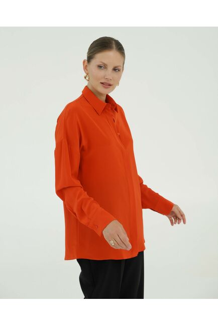 Рубашка шелковая цвет тыквенного пюре в прямом силуэте 8930 от byME 