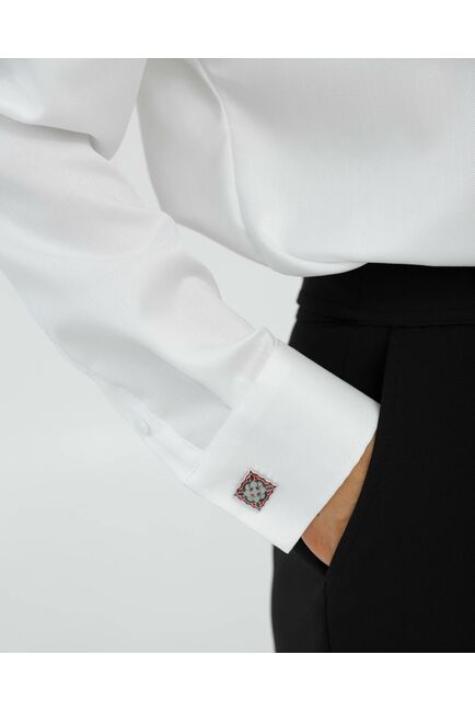 Рубашка хлопковая белая в прямом силуэте с универсальной манжетой 8931 от byME 