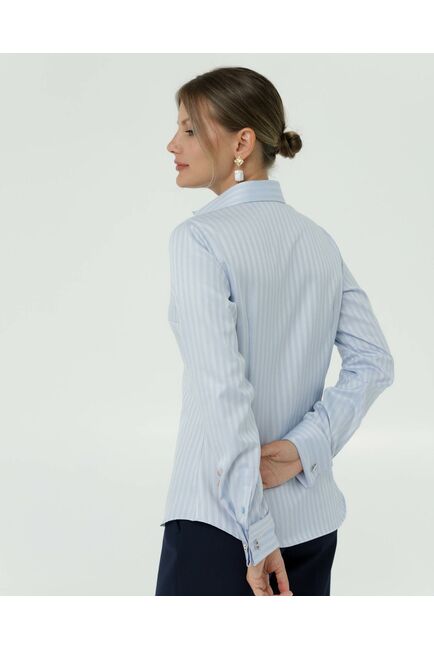 Женская рубашка под запонку голубая с фактурой ёлочка  8843 от byME 