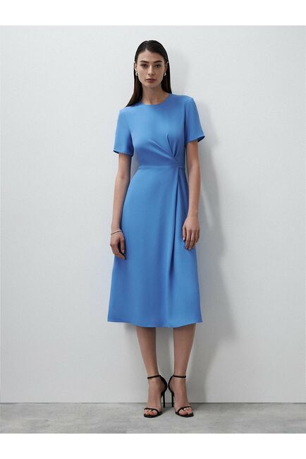 Платье на запах длины миди от byME 