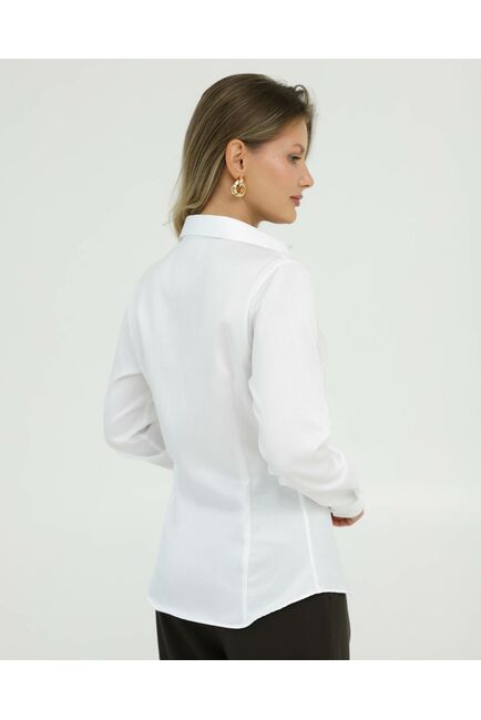 Рубашка хлопковая в полуприталенном силуэте белая с отделкой цветы под пуговицы 8913 от byME 