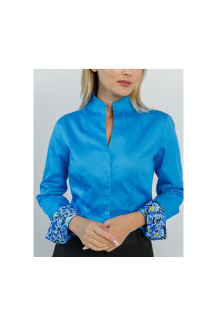 Женская рубашка под пуговицы бирюзовая с яркой отделкой  - 8612 от ByME 