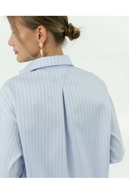 Женска рубашка из фактурного хлопка в голубом цвете  8861 от byME 