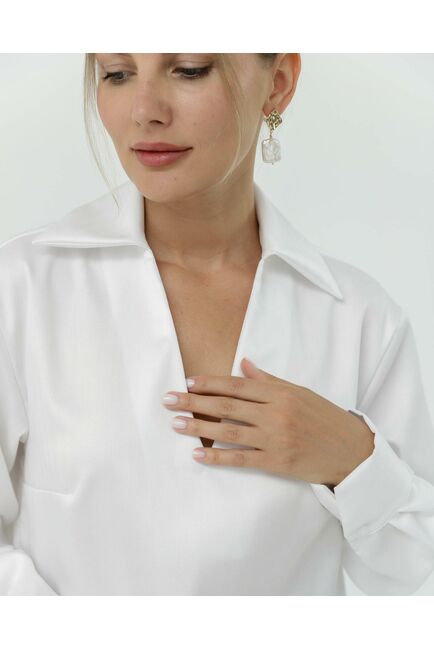 Рубашка хлопковая белая с лентой 8865 от byME 