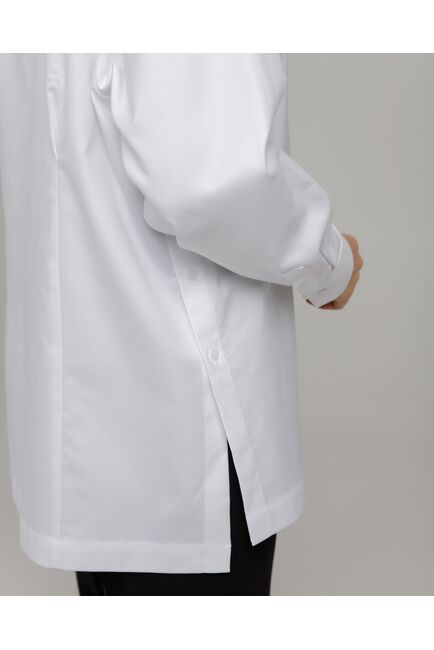 Рубашка хлопковая белая фактура елочка с пуговицами по бокам - 8959 от byME 